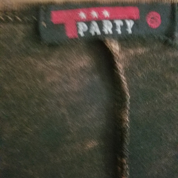 Tunic - Picture 3 of 4